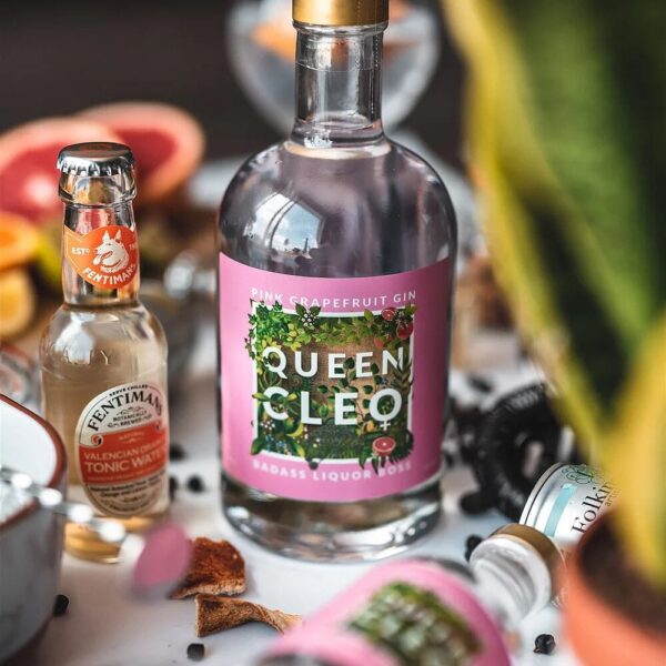 Queen Cleo Pink Grapefruit Gin 70cl Bottle2 min